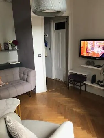 Apartment Charmant Et Calme Face Gare Centrale Nice